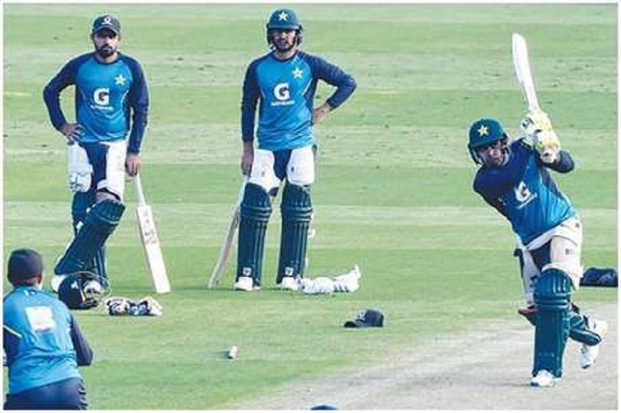 क्रिकेटपटूने लाज सोडली! फिटनेस टेस्ट नापास झाल्याने काढले सगळे कपडे