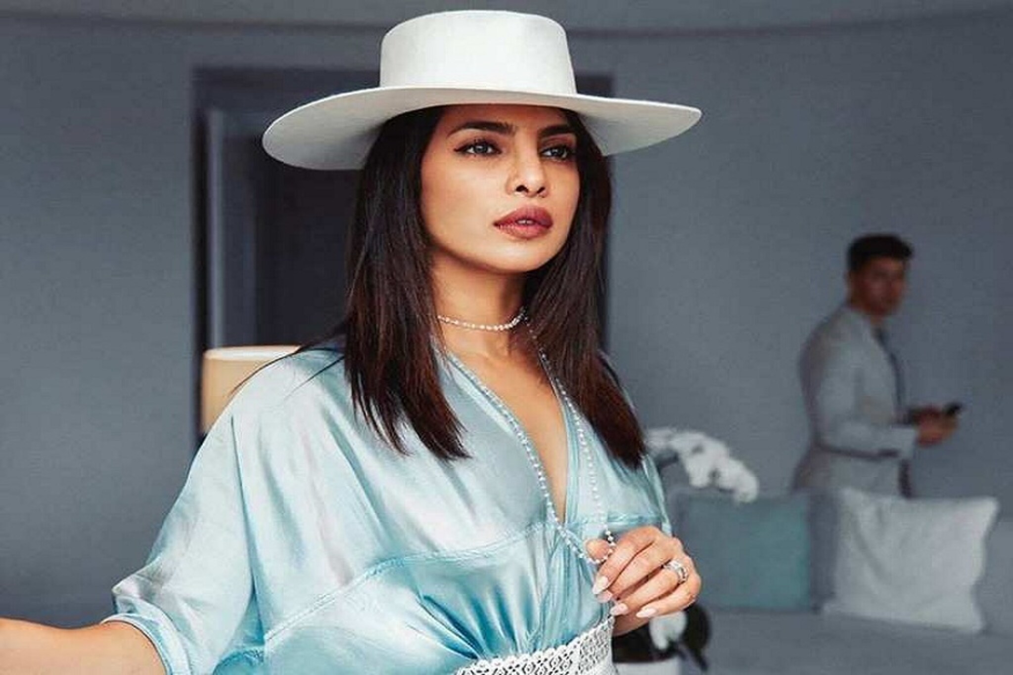 मला सिनेमातून काढून टाकण्यात आलं होतं कारण... घराणेशाहीवर बोलली प्रियांका चोप्रा