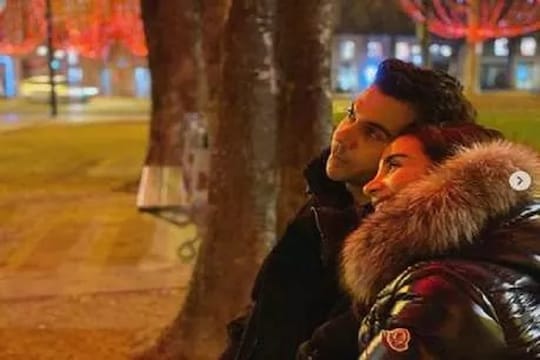 Valentine Day - राजकुमार रावचं गर्लफ्रेंडला लिहिलेलं लव्हलेटर VIRAL
