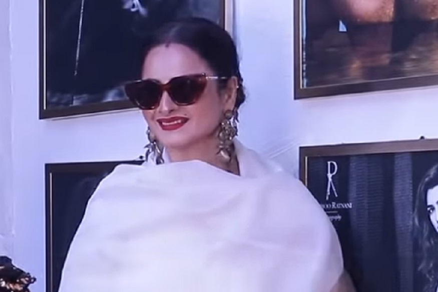 ‘बापरे! हा तर डेंजर झोन’ असं म्हणून पळत सुटल्या रेखा, पाहा VIDEO