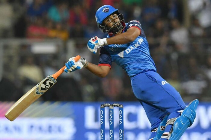 वर्ल्ड कपमध्ये स्थान मिळवण्यासाठी पंतला स्वत:ला सिद्ध करावे लागणार आहे. पंतच्या फॉर्ममध्ये सातत्य नसल्यामुळे त्याला संघातून डच्चू मिळाला. त्यामुळं संघात परतण्यासाठी पंतला आयपीएलमध्ये चांगली कामगिरी करावी लागले. 