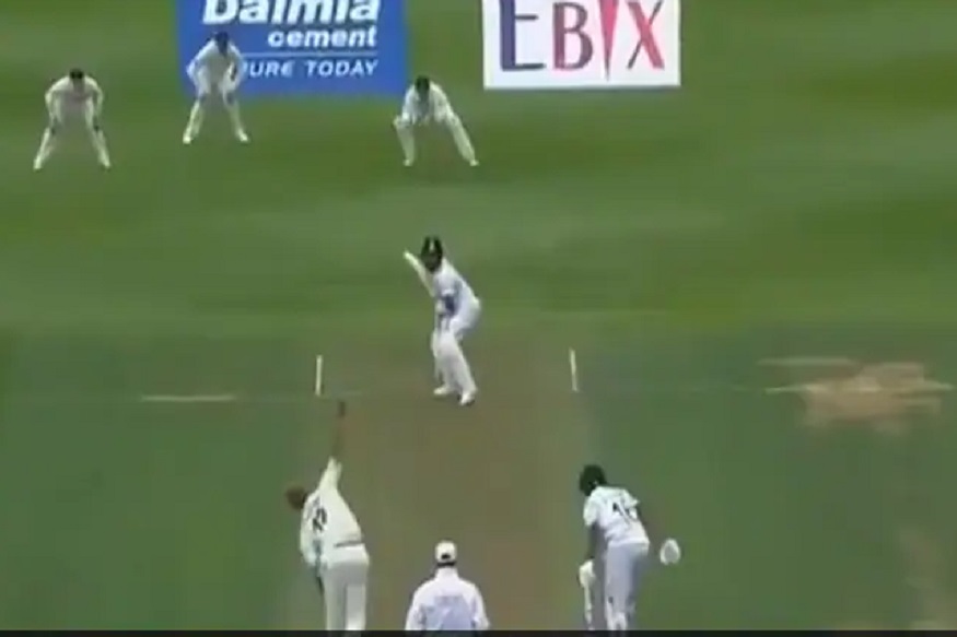 IND vs NZ : विराटला आऊट करण्यासाठी टेलरने हाताने नाही तर पोटाने घेतला कॅच? पाहा मजेशीर VIDEO