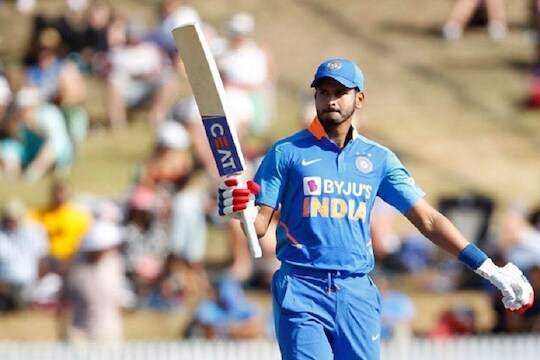 मुंबईकर श्रेयस अय्यर विराटपेक्षा सरस! न्यूझीलंडमध्ये वर्ल्ड रेकॉर्ड रचणारा पहिला भारतीय