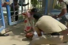 अमानुषपणाचा कळस! पोलिसांकडून मृत विद्यार्थिनीच्या वडिलांनाच लाथा-बुक्क्यांनी बेद