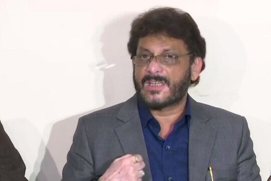‘हिंदूंवर मुस्लीम भारी पडतील’ असं वक्तव्य करणाऱ्या वारिस पठाण यांना पुन्हा एकदा नोटीस
