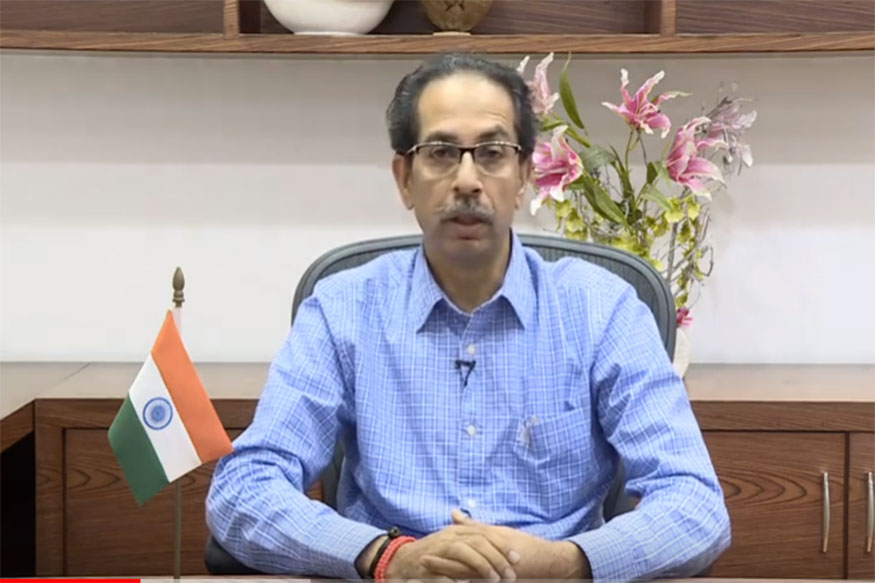 मध्यरात्रीपासून टोलवसुली बंद, माल वाहतूक करणाऱ्या वाहनांबाबत सरकारने घेतला मोठा निर्णय