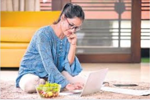 कोरोनाच्या उद्रेकात कर्मचाऱ्यांच्या कामाचे कौतुक, कंपनीकडून 25 टक्के जादा पगार मिळणार