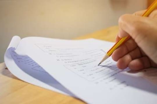 तुमच्यासोबत या परीक्षेत पास झालो असं समजू का? उच्चशिक्षण मंत्र्याचं भावनिक पत्र