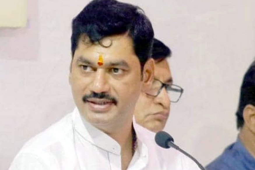 शिष्यवृत्ती महाघोटाळा: धनंजय मुंडे यांनी दिली गैरव्यवहार झाल्याची कबुली