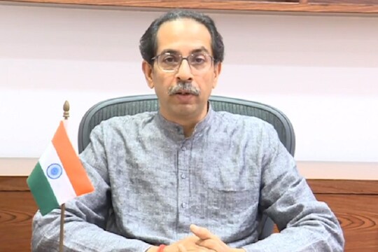 उद्धव ठाकरेंनी घेतला कठोर निर्णय; राज्यात कर्फ्यू लागू, रस्त्यावर फिरणं बंद