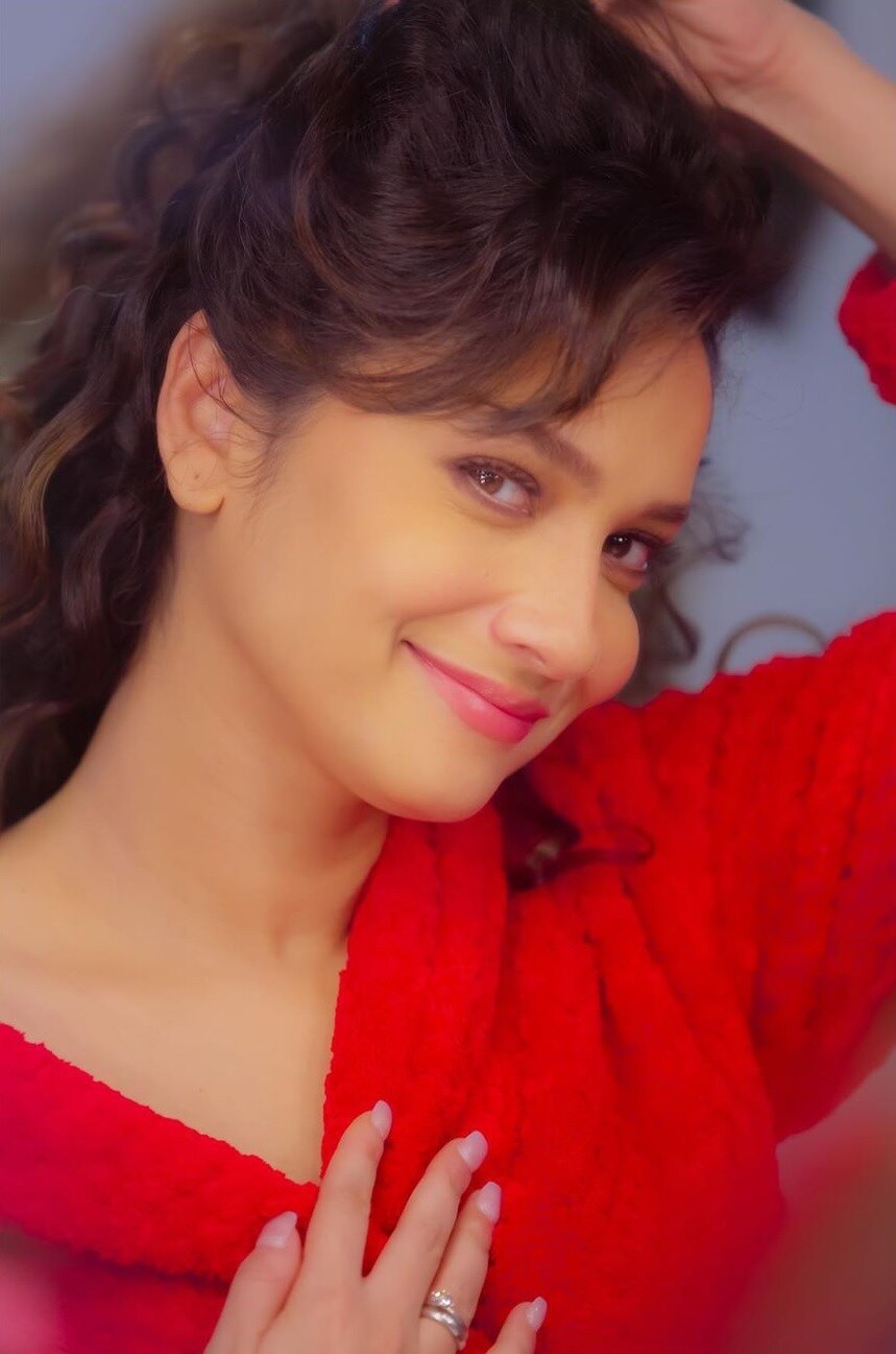 अंकितानं पवित्र रिश्ता या मालिकेतून बरीच प्रसिद्ध मिळवली होती. याच मालिकेतील तिचा को-स्टार सुशांत सिंह राजपूतसोबतचं तिनं नातंही बराच काळ चर्चेत राहिलं मात्र नंतर या दोघांनी ब्रेकअप केलं. अंकितानं पवित्र रिश्ता या मालिकेतून बरीच प्रसिद्ध मिळवली होती. याच मालिकेतील तिचा को-स्टार सुशांत सिंह राजपूतसोबतचं तिनं नातंही बराच काळ चर्चेत राहिलं मात्र नंतर या दोघांनी ब्रेकअप केलं.