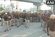 CAA Protest: शाहीन बागेत कलम 144 लागू, मोठ्या संख्येनं पोलिसांचा फौजफाटा तैनात CAA Protest: शाहीन बागेत कलम 144 लागू, मोठ्या संख्येनं पोलिसांचा फौजफाटा तैनात