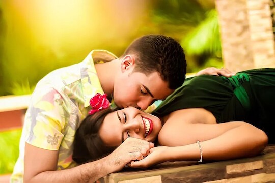 ‘लॉकडाउन’मुळे प्रेमाला आला बहर, कंडोम्सच्या विक्रीत विक्रमी वाढ