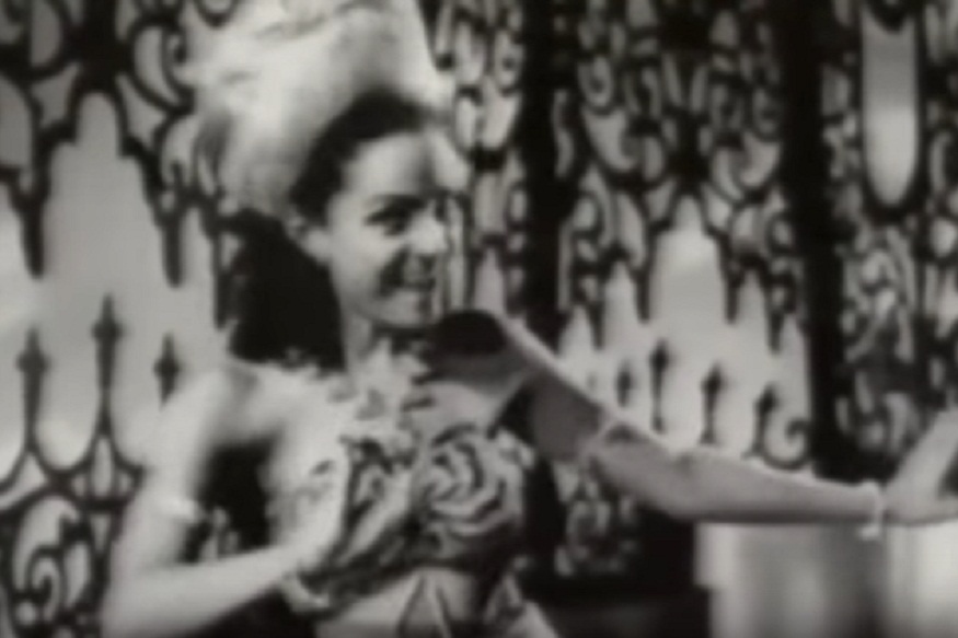 Coronavirus मुळे 68 वर्षांपूर्वीचं प्रेमगीत झालं व्हायरल, VIDEO पाहिलात का?