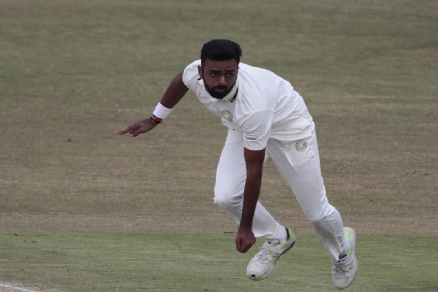 Ranji Trophy : सौराष्ट्र संघाची फायनलमध्ये धडक, IPLमधील 8.40 कोटींच्या गोलंदाजाने हिसकावला गुजरातच्या तोंडचा घास