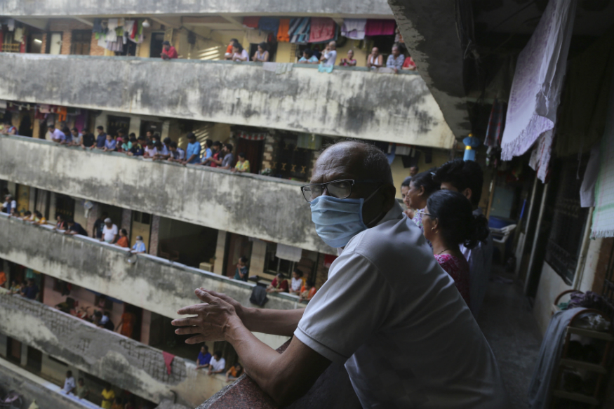 आता तरी घरात बसा...! राज्यातला कोरोनाग्रस्तांचा आकडा 167, मुंबईत सापडले 7 नवे रुग्ण