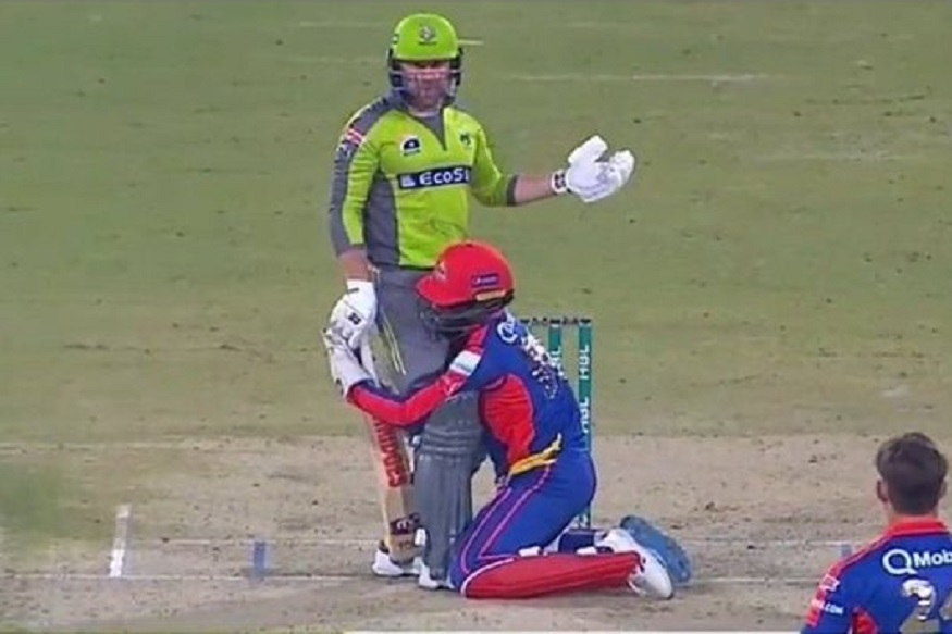 40 चेंडूत 99 धावा चोपणाऱ्या फलंदाजाला बाद करण्यासाठी धरले पाय, पाहा VIDEO