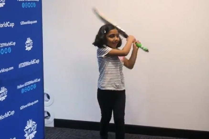 VIDEO : ऑस्ट्रेलियालाने शोधली 'छोटी' सचिन, 6 वर्षांच्या मुलीची बॅटिंग पाहून घाबरला ब्रेट ली