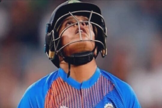फायनलमध्ये 2 धावांवर बाद झाल्यानं शेफालीला आणखी एक धक्का