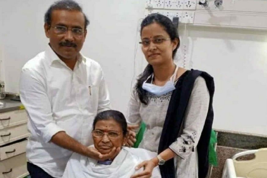 आई दवाखान्यात मात्र महाराष्ट्राचा लढवय्या लेक कोरोनाशी लढतोय, टोपेंवर राष्ट्रवादीची कौतुकाची थाप