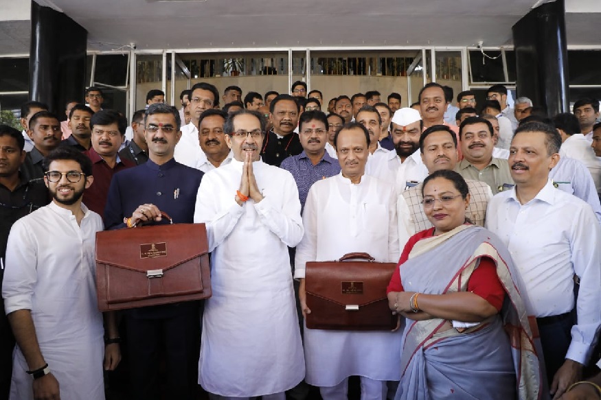 स्वस्त घरं, स्थानिकांना नोकऱ्या आणि महिलांना संरक्षण असा आहे ठाकरे सरकारचा अर्थसंकल्प