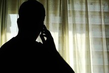 'ड्रीम गर्ल' बनून करायचा फोन, पैसे घेऊन बोलवायचा आणि...