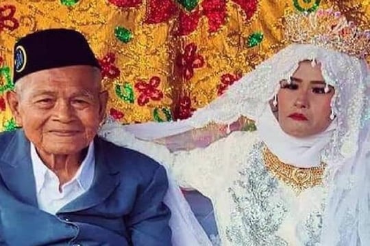 103 वर्षांचा नवरा अन् 37 वर्षांची नवरी! अजब जोडप्याच्या लग्नाचा VIDEO VIRAL