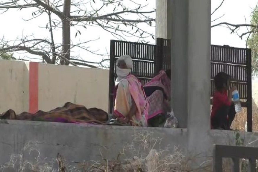 'कुणीतरी या..', 4 तास मुलं टाहो फोडत रडत होती, पण वडिलांच्या अंत्यविधीसाठी कोणीही आलं नाही!