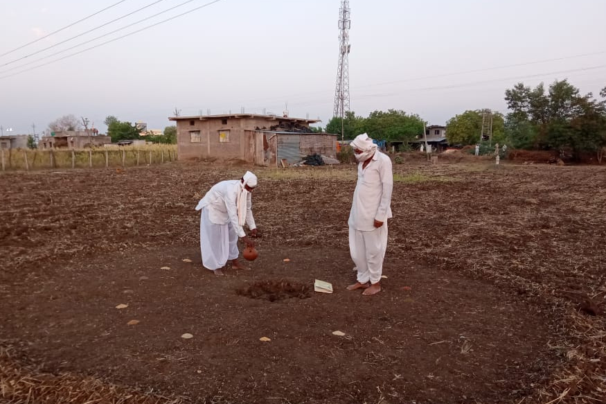 देश आणखी मोठ्या संकटात सापडणार! भेंडवळ घटमांडणीत वर्तवलं धक्कादायक भाकीत