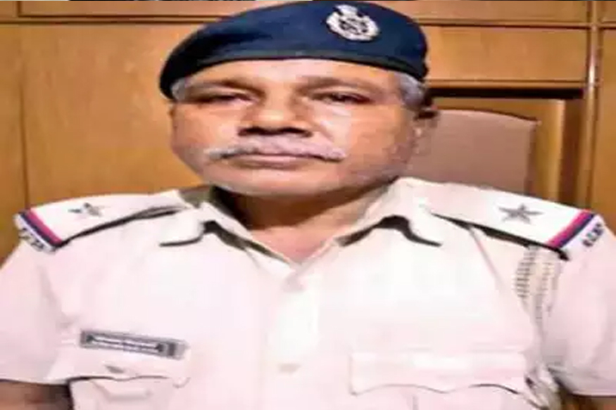 बहिणीचे अंत्यसंस्कार करून भावाचं कर्तव्य पार पाडलं, त्यानंतर ड्युटीवर परतला पोलीस