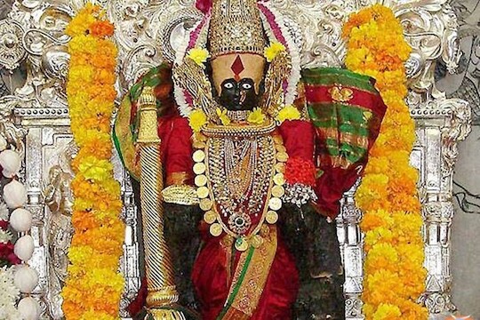 कोल्हापुरच्या महालक्ष्मीबाबत 'तो' मेसेज फॉरवर्ड करणाऱ्या दोन महिलांविरुद्ध गुन्हा
