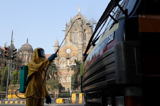 चांगली बातमी! मुंबईत कोरोनाचे 'कम्युनिटी ट्रान्समिशन' नाही, 3585 व्यक्तींच्या चाचणीत केवळ 5 जणं बाधित