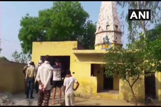 आणखी 2 साधूंची हत्या, आता भाजपमध्ये 'इतना सन्नाटा क्यों है भाई?', काँग्रेस नेत्याचा सवाल