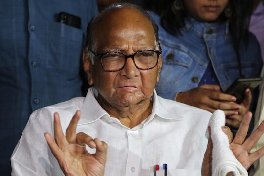 शरद पवार म्हणाले, देशावर मोठं संकट! देवेंद्र फडणवीस आणि भाजपने राजकारण करू नये