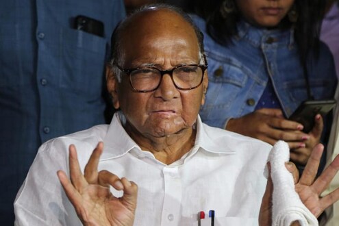 शरद पवार म्हणाले, देशावर मोठं संकट! देवेंद्र फडणवीस आणि भाजपने राजकारण करू नये