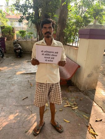 भारतात कोरोनाचा प्रसार वेगानं होत आहे. कोरोनाबाधित रुग्णांची संख्या 13 हजार 387 वर पोहचली आहे. मृतांचा आकडा हा 437 आहे. भारतात कोरोनाचा प्रसार वेगानं होत आहे. कोरोनाबाधित रुग्णांची संख्या 13 हजार 387 वर पोहचली आहे. मृतांचा आकडा हा 437 आहे.