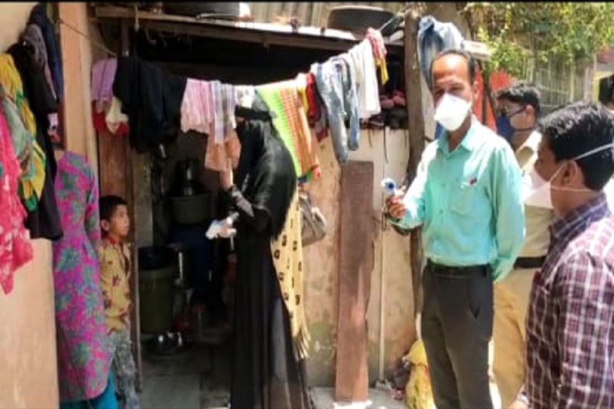 कोरोना: तहसिलदारांनी Video Callने घेतले आजोबांचे अंत्यदर्शन आणी लागले पुन्हा कामाला