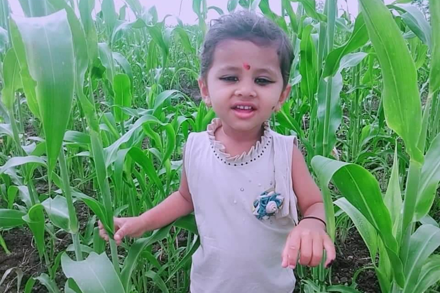 लेकीला शेवटचे डोळेभरूनही बघू शकला नाही बाप, चिमुकलीवर आई-वडिलांविना अंत्यसंस्कार