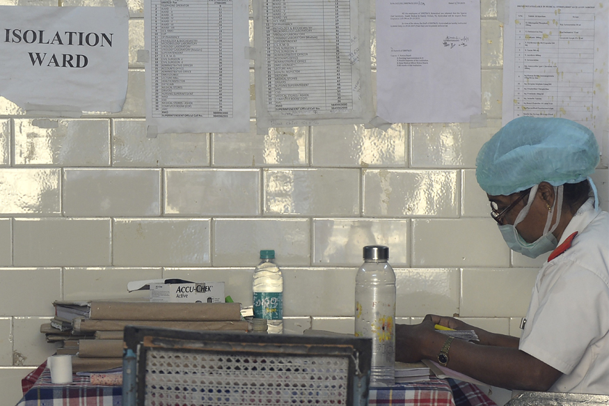 PPE किट अभावी कोरोना योद्ध्यांचा जीव धोक्यात, सायनमधील 16 परिचारिका प्रशिक्षणार्थींना संसर्ग