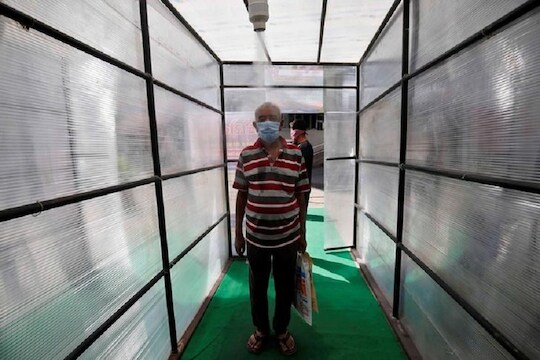 Coronavirus नाश करणारे डिसइन्फेक्शन टनेल माणसांसाठी घातक