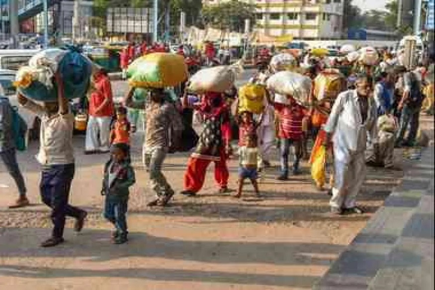 'मी कोरोनाशी लढतोय अन् माझी मुलं भुकेशी', पाकमधील एका पित्याची हृदय पिळवटून टाकणारी कहाणी