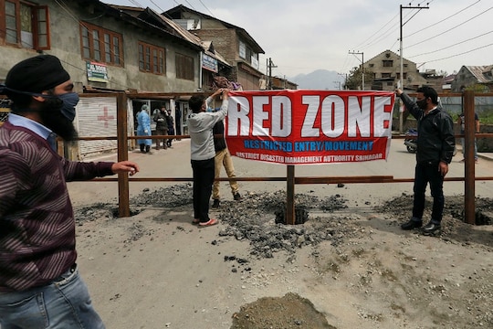 देशभरात आतापर्यंत 11 हजार लोकांना कोरोनाचा संसर्ग तर 377 रुणांचा मृत्यू