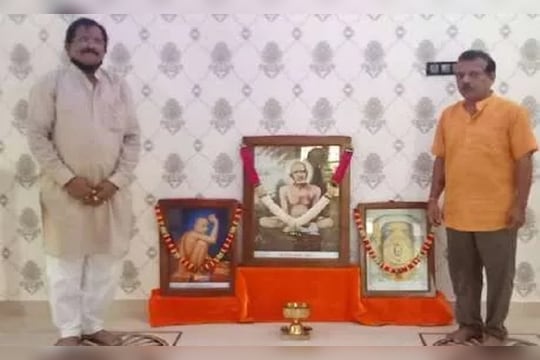 गजानन महाराजांनी स्वप्नात सांगितलं कोरोनाचं औषध, गोव्यातल्या शिक्षकाचा दावा