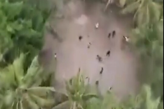 VIDEO : लॉकडाउनमध्ये पडले बाहेर, पोलिसांआधी पोहचला ड्रोन! अशी झाली लोकांची अवस्था