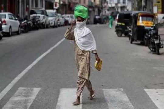 EXCLSUSIVE- 14 एप्रिलनंतर प्रॉडक्शनसाठी 82 जिल्ह्यांमधील लॉकडाऊन हटवण्याची शक्यता