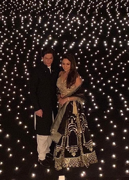 तो पुढे म्हणाला की, मात्र हे खोटं होतं कारण त्याच्याकडे तेवढे पैसे नव्हते. (सौजन्य- इन्स्टाग्राम @gaurikhan) तो पुढे म्हणाला की, मात्र हे खोटं होतं कारण त्याच्याकडे तेवढे पैसे नव्हते. (सौजन्य- इन्स्टाग्राम @gaurikhan)