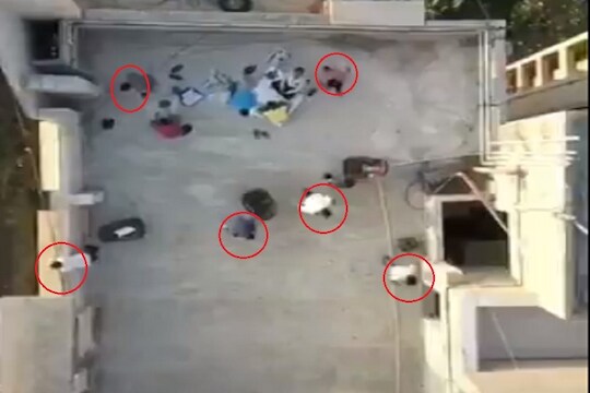 VIDEO: या मुर्खांना आवरा! लॉकडाऊनमध्ये गच्चीवर भजी करायला गेले, पोलिसांचा ड्रोन आला आणि...