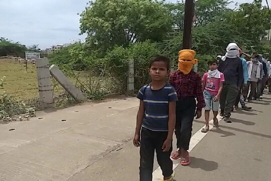 'साहेब, भूक लागली आहे खायला द्या, 3 दिवसांपासून पोटात अन्नाचा घास नाही'