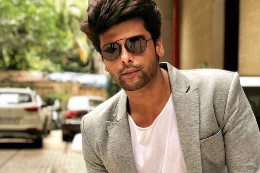 अभिनेत्यानं केलं चीनचं Tik Tok अॅप बॅन करण्याचं आवाहन, नेमकं काय आहे कारण