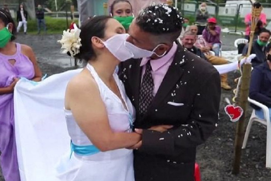 लॉकडाऊनने बना दी जोडी! कोरोना शेल्टरमध्ये पडले प्रेमात, 30 दिवसात झालं शुभमंगल सावधान